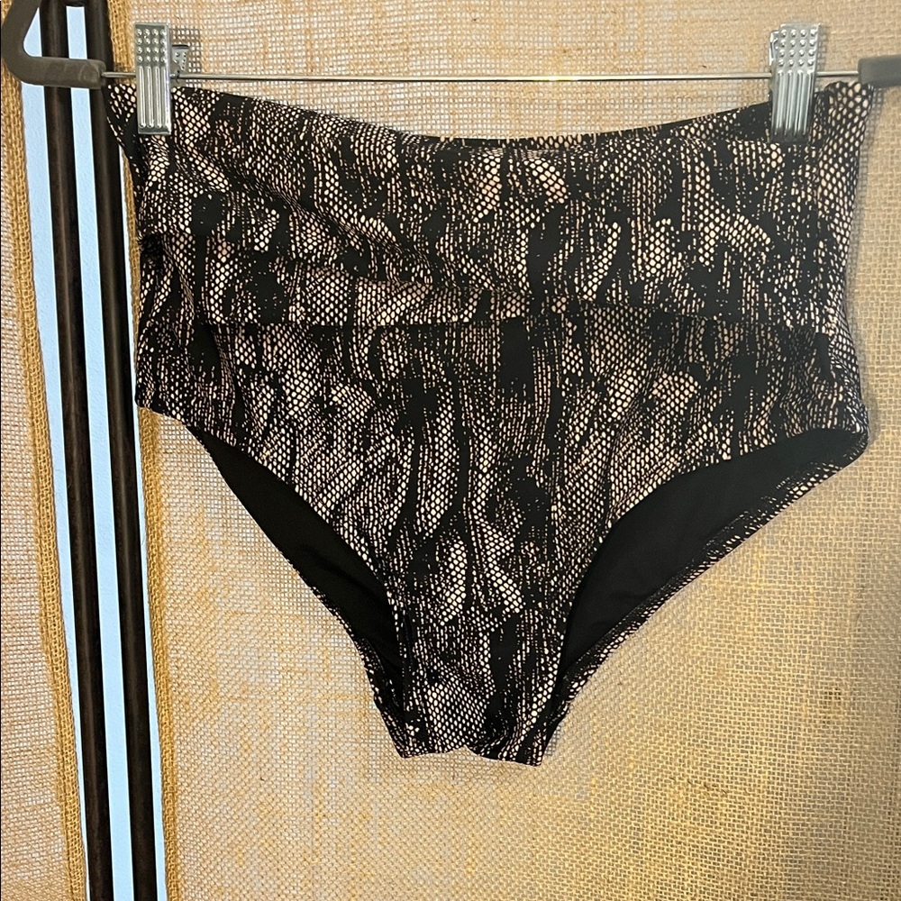 Calvin Klein Black and White Swimwear